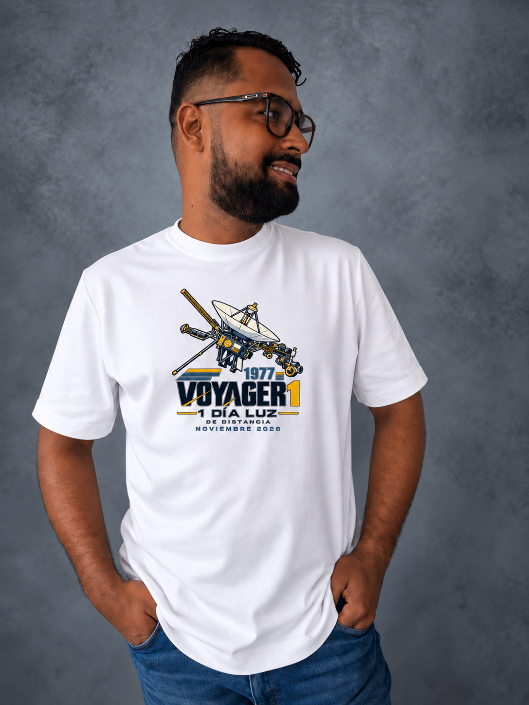 Camiseta Voyager 1 - 1 Día Luz